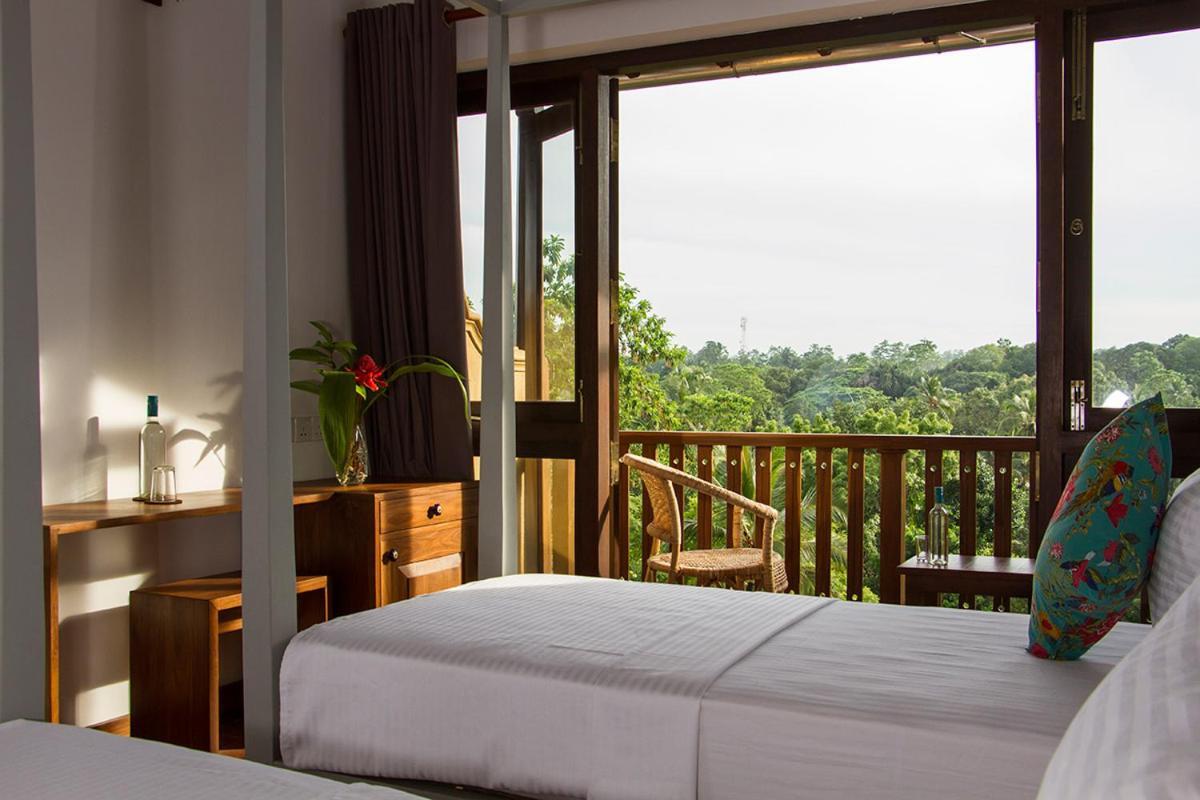 Sri Yoga Shala Bed and Breakfast Unawatuna Exteriör bild